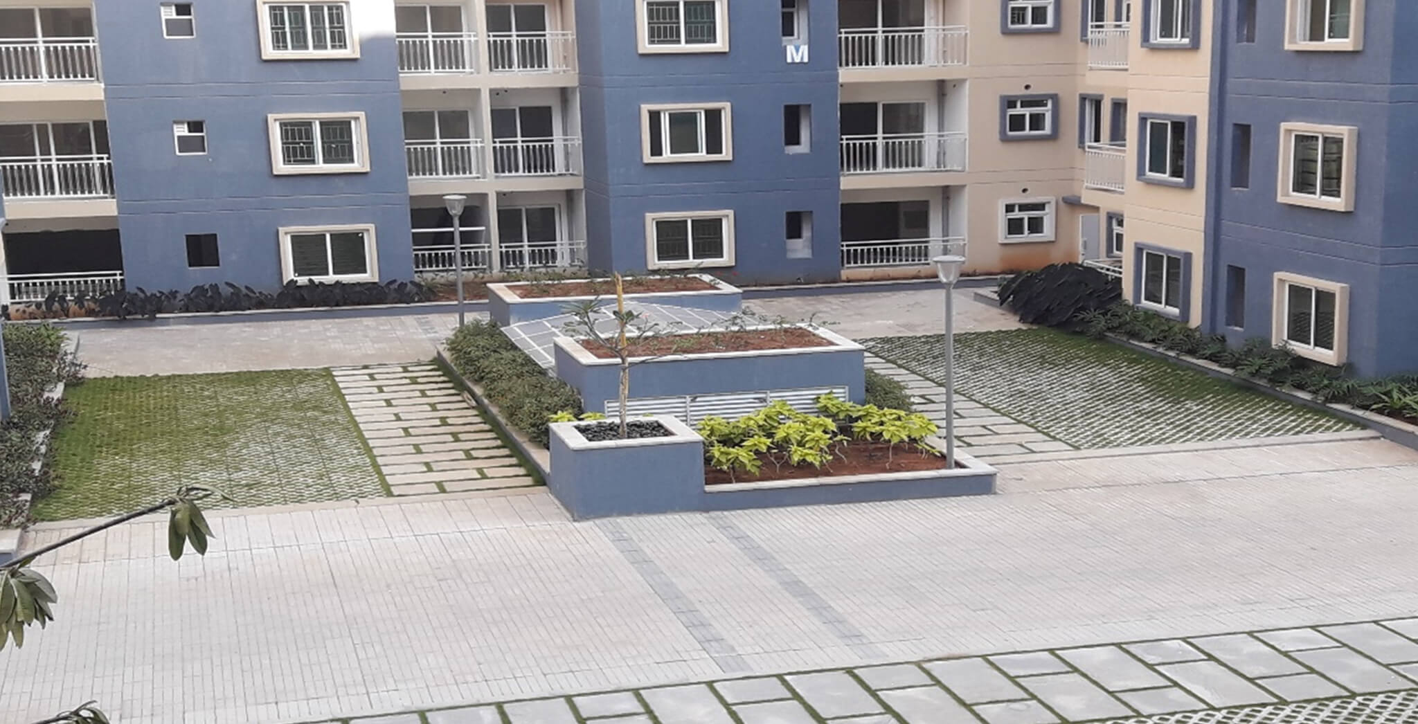 Nov 2018 - Tower L and M courtyard