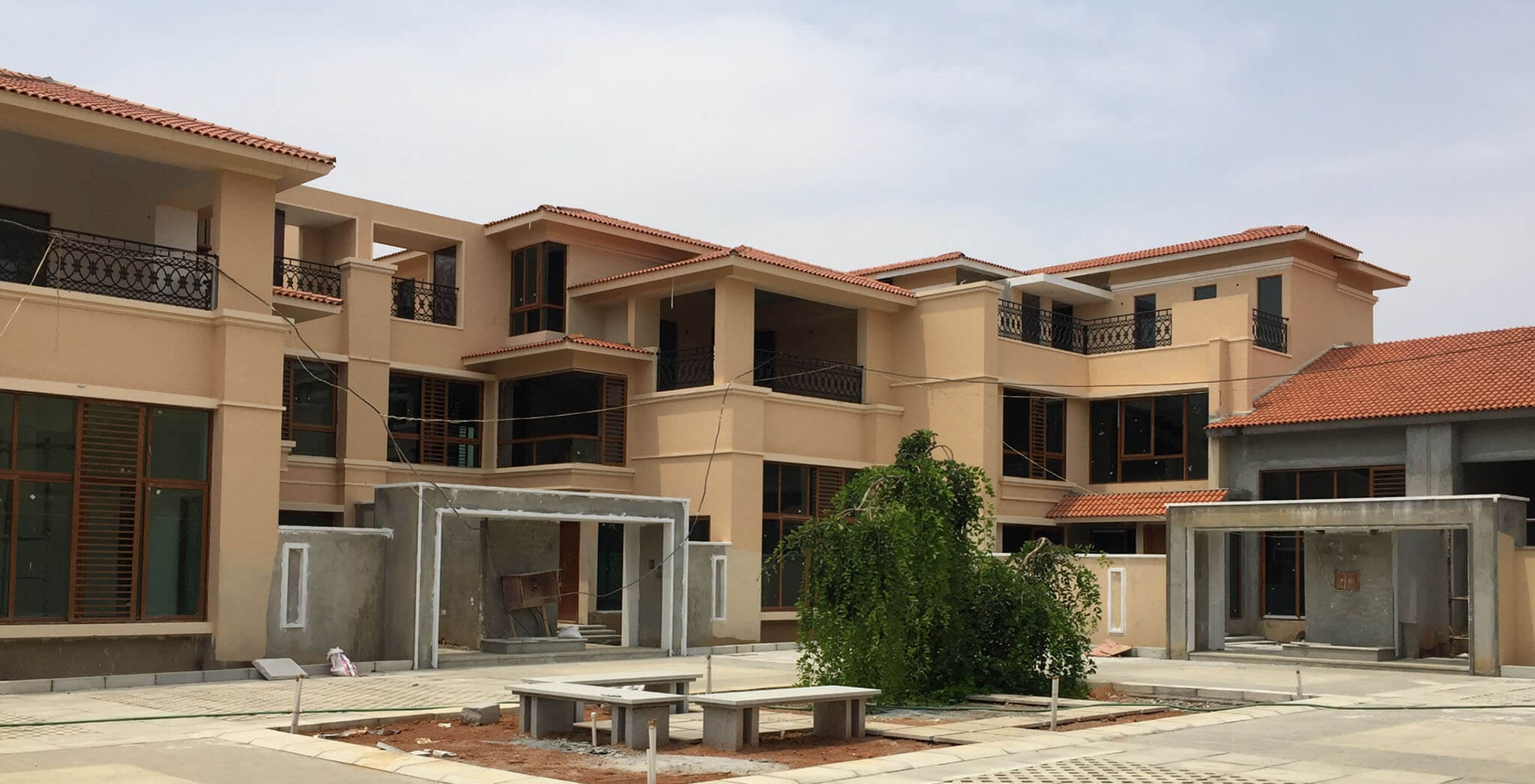 Apr 2019 - D-cluster: External painting work-in-progress
