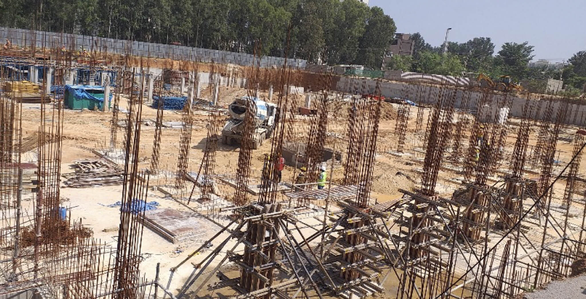 Nov 2019 - South side view: D and E Blocks—Footings & column concreting work-in-progress