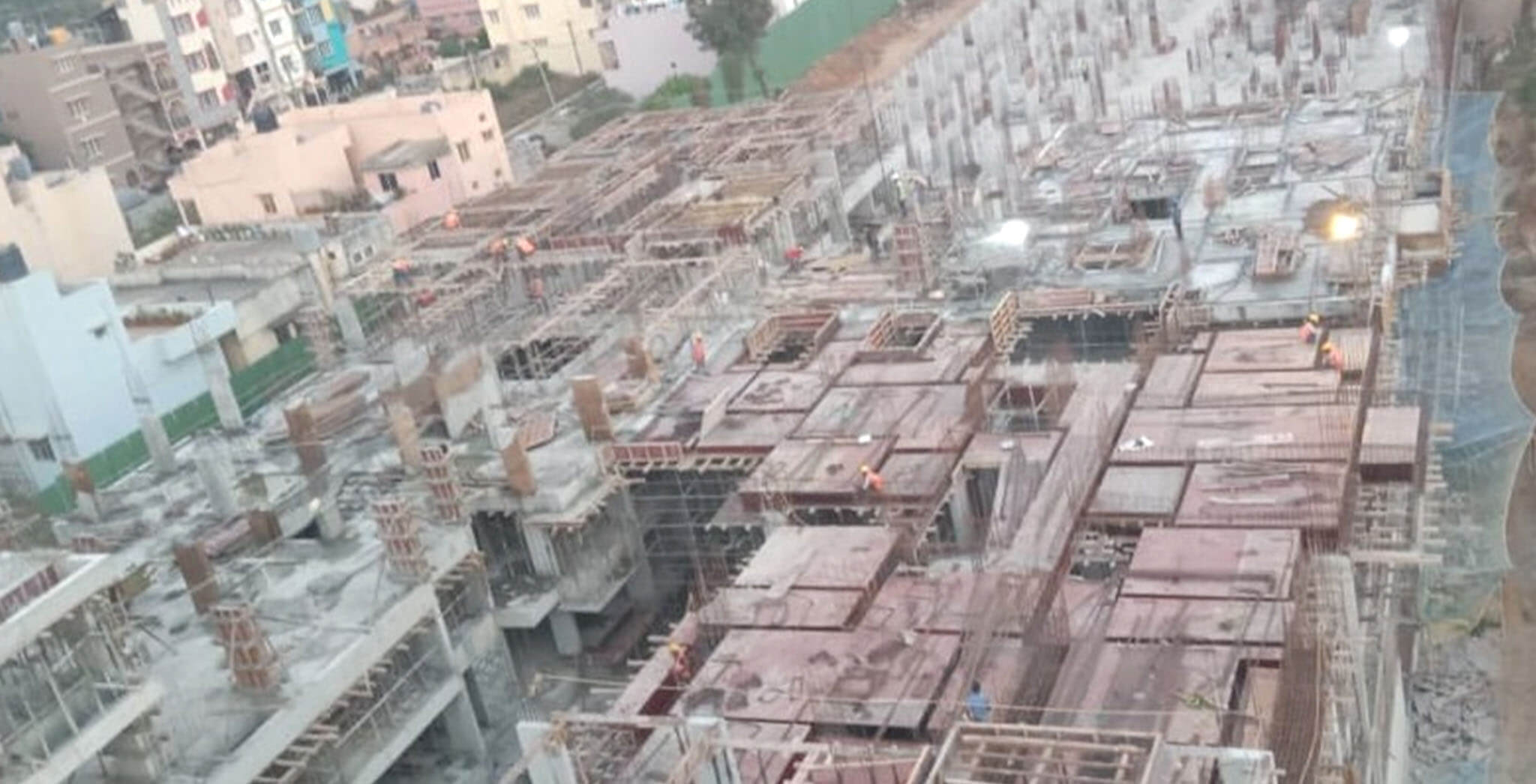 Jan 2020 - Tower-D: Wings Q and R—Above 2nd floor column work-in-progress; Wing G—2nd floor slab completed; Wing H—2nd floor slab work-in-progress.