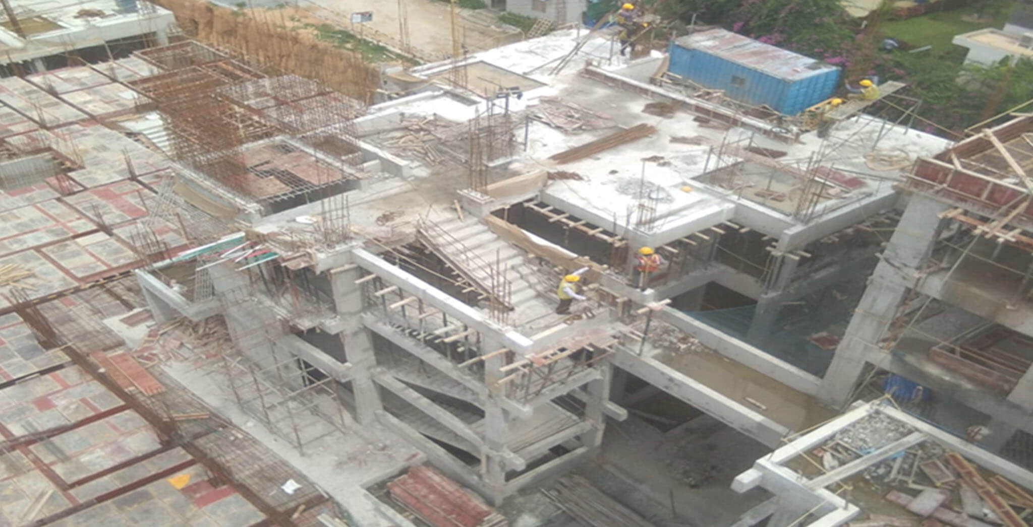 Jul 2020 - North side view: H Block—3rd floor pour-1 slab completed;
3rd floor to 4th floor column rebar work-in-progress.