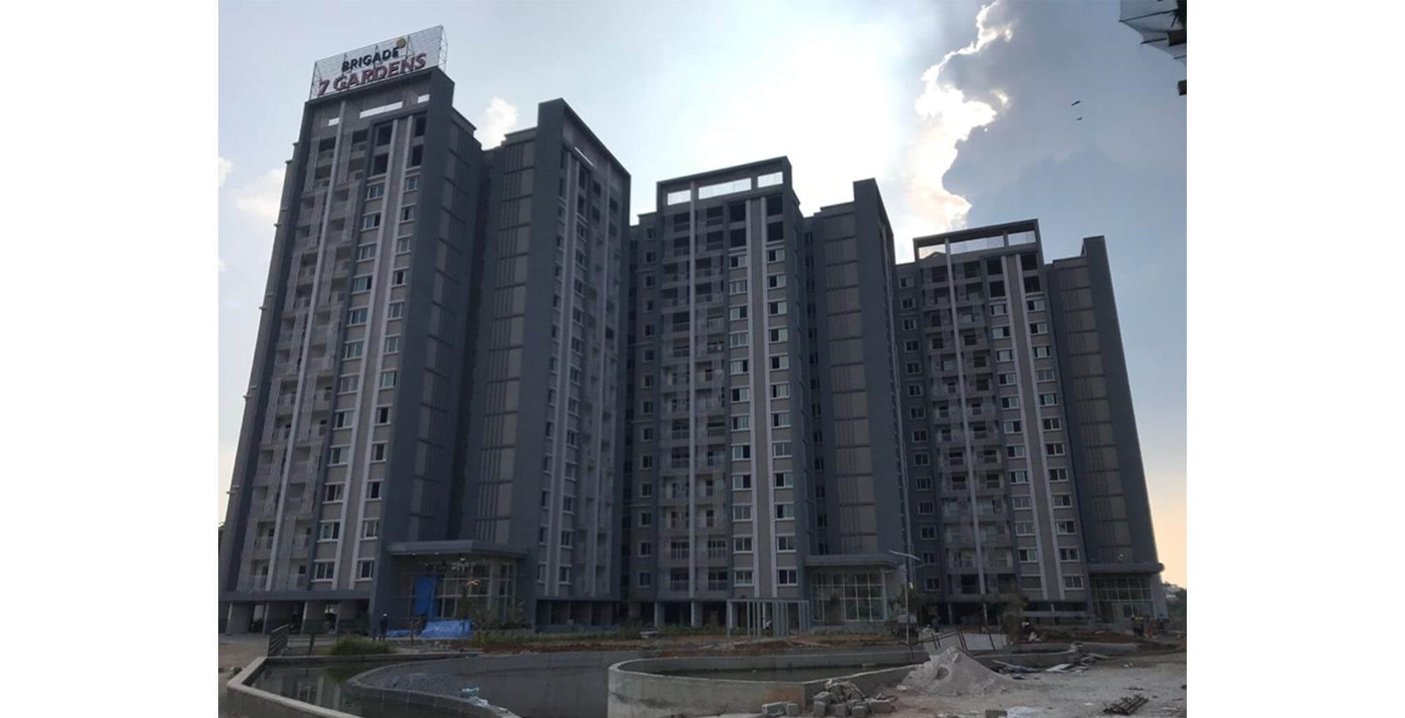 Oct 2020 - Towers B, C & D: External painting completed. Common area and flat finishing work-in-progress