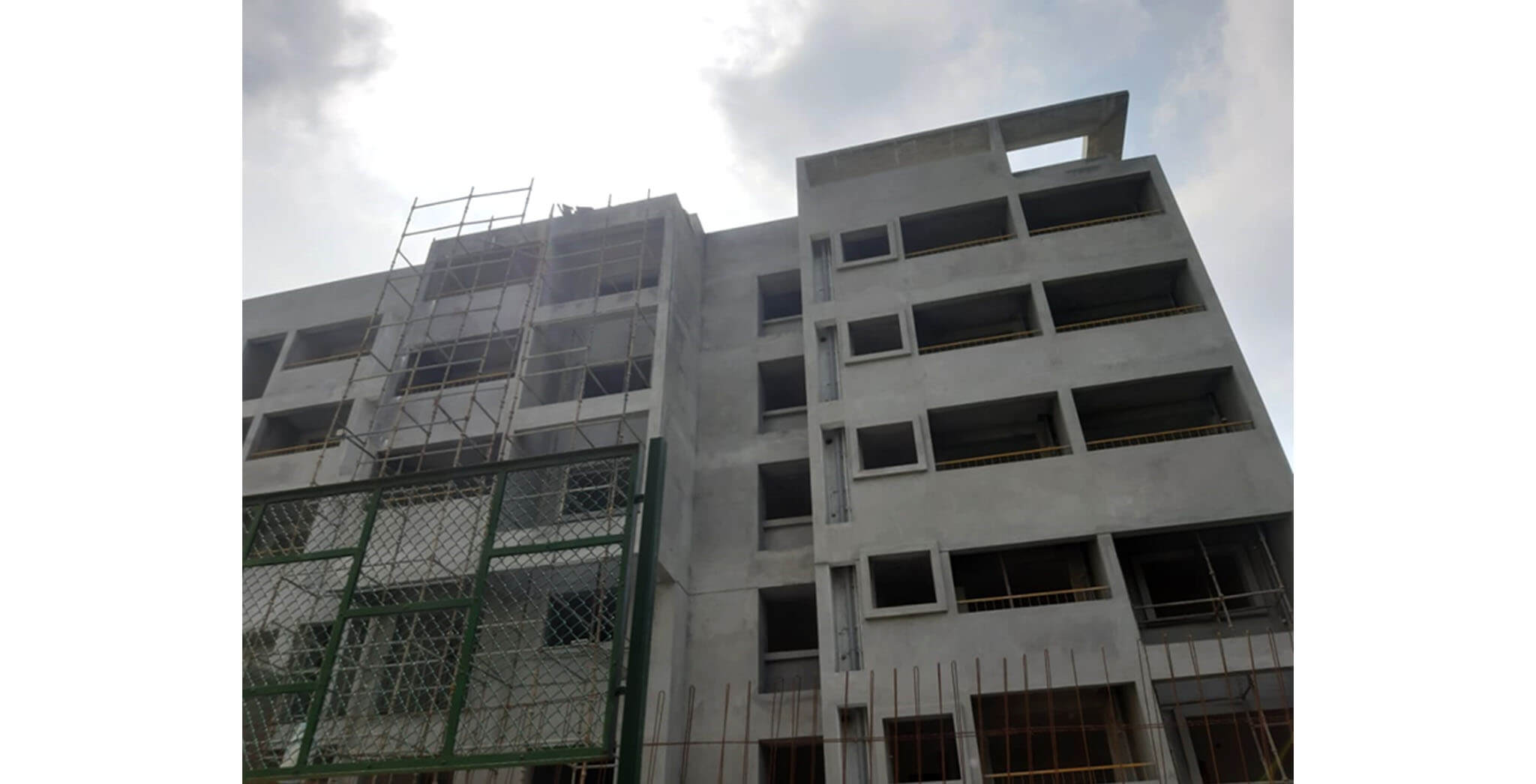 Oct 2020 - Tower F: Structure, blockwork, MS works completed; Internal plastering work completed