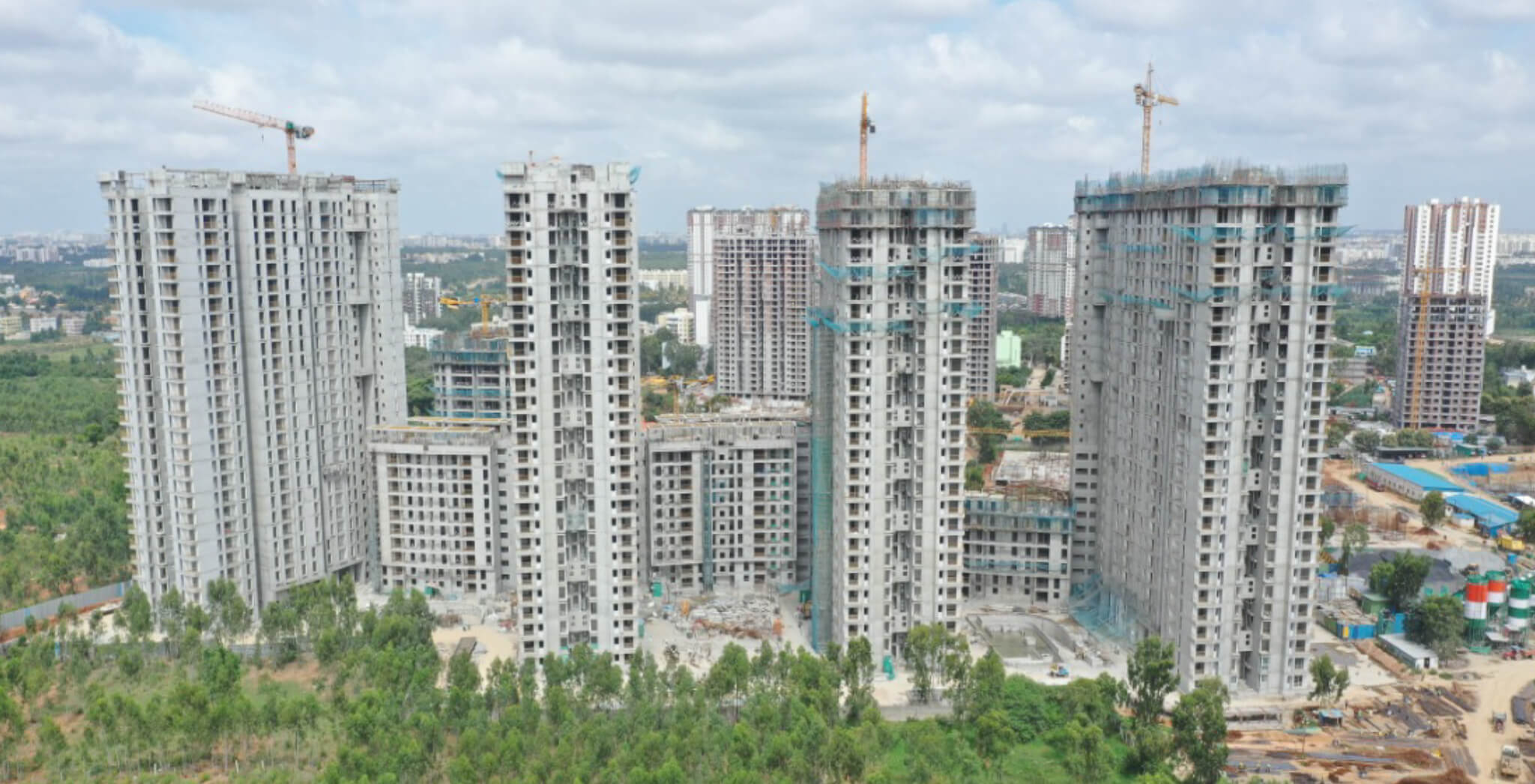 Aug 2021 - Serene View From East side: Ribbon 3 – 7th Floor slab structure works in progress