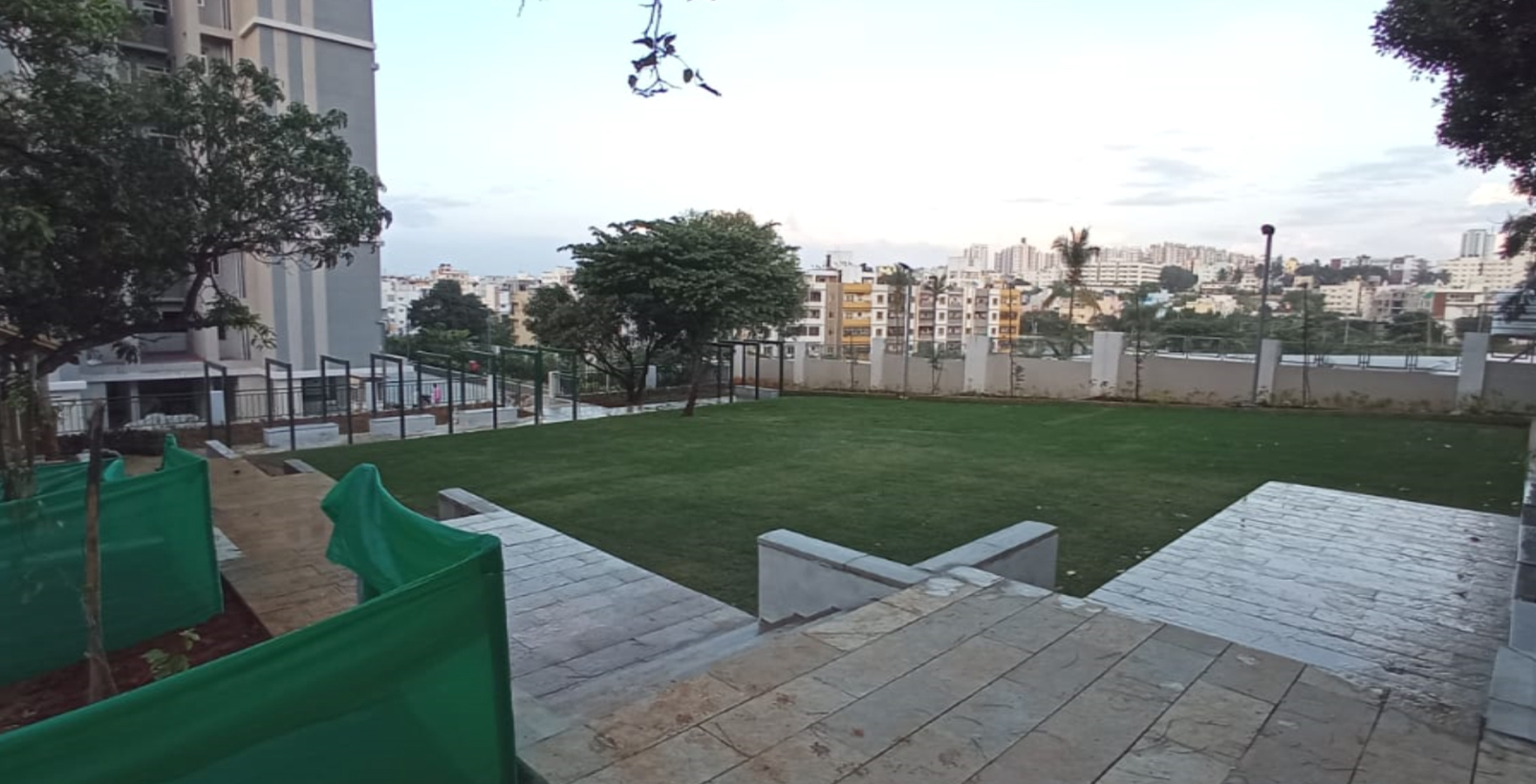 Dec 2021 - 7Gardens: External development on south side of EFG Towers