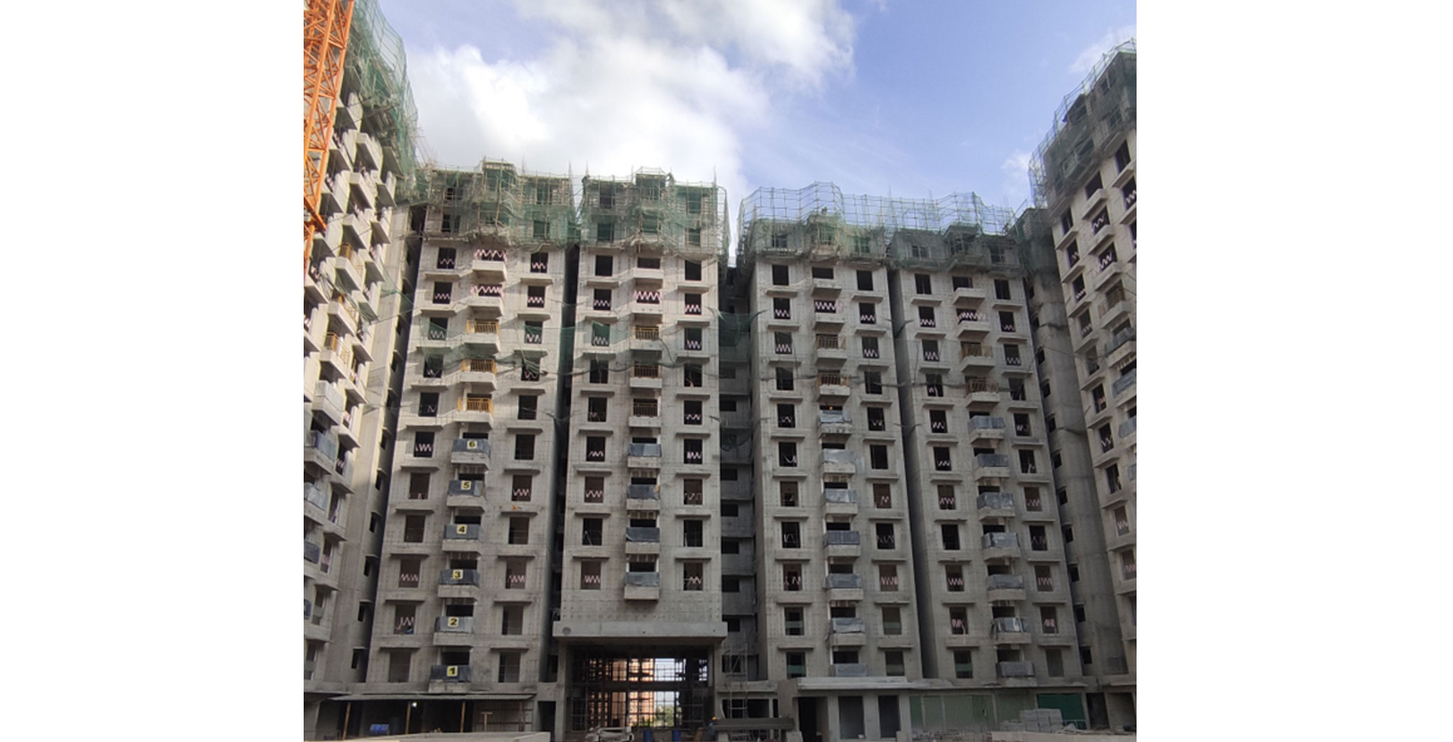  Dioro Wing B – 14th Floor slab shuttering in progress - Status Images 40