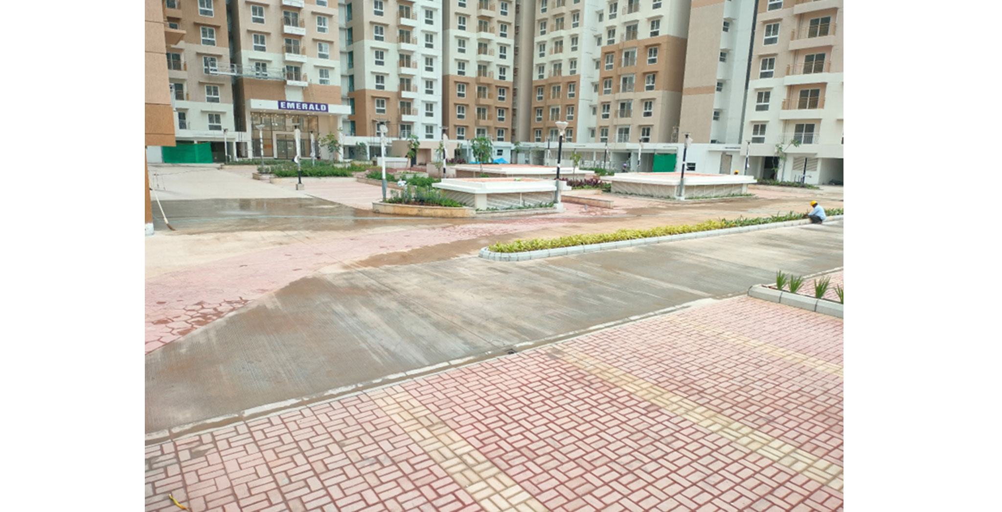  Emerald Podium Central Courtyard Area Hardscape and Softs cape WIP - Status Images 21