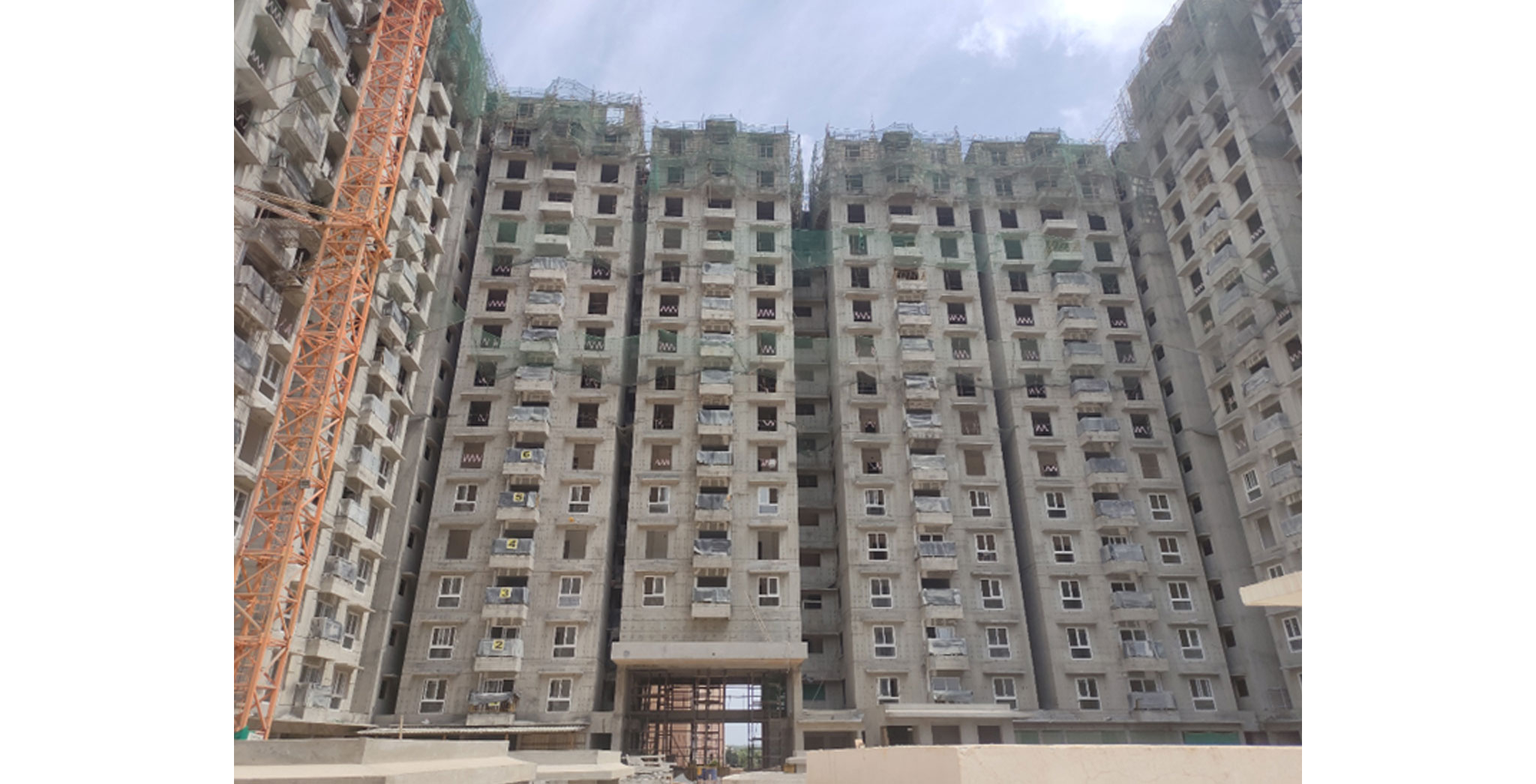  Dioro Wing B – 16th Floor slab shuttering in progress - Status Images 15