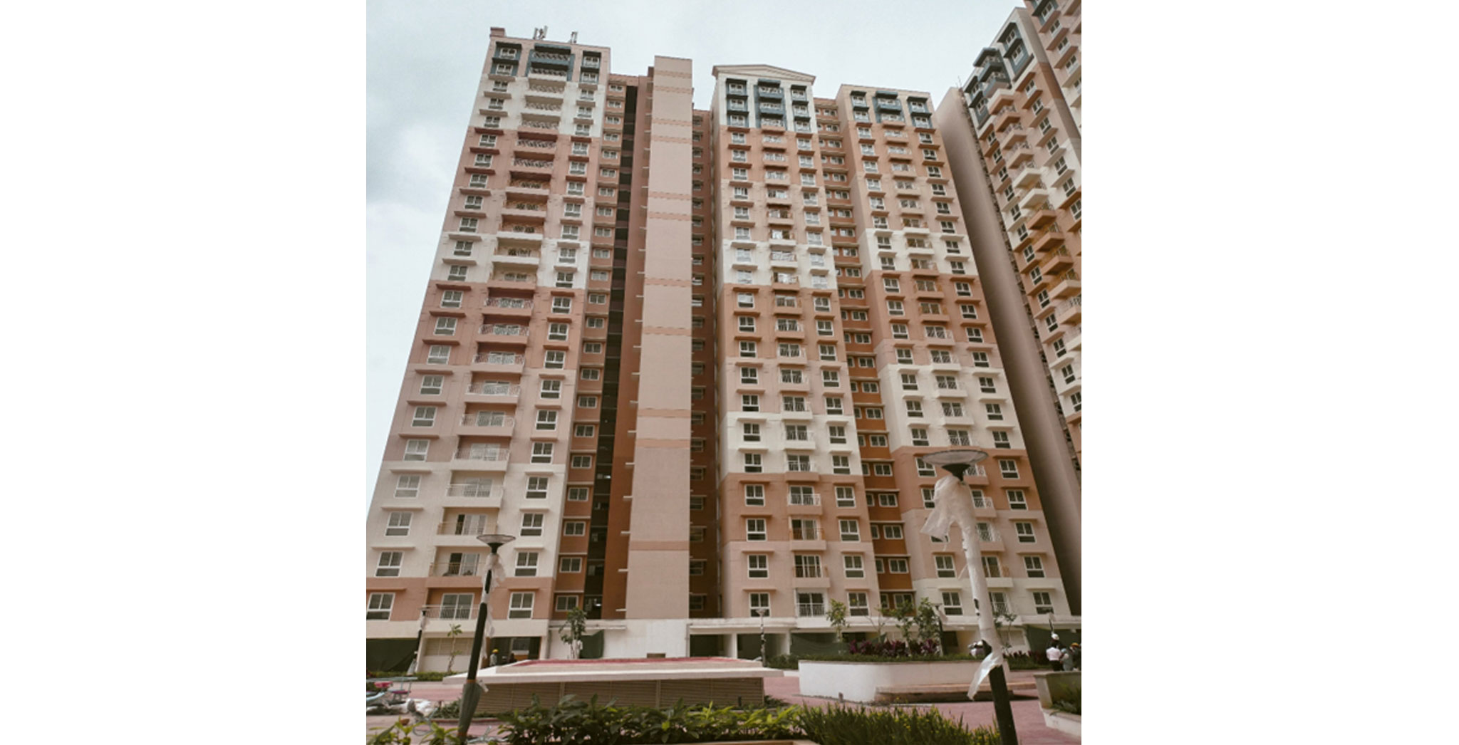  East Wing - Status Images 1