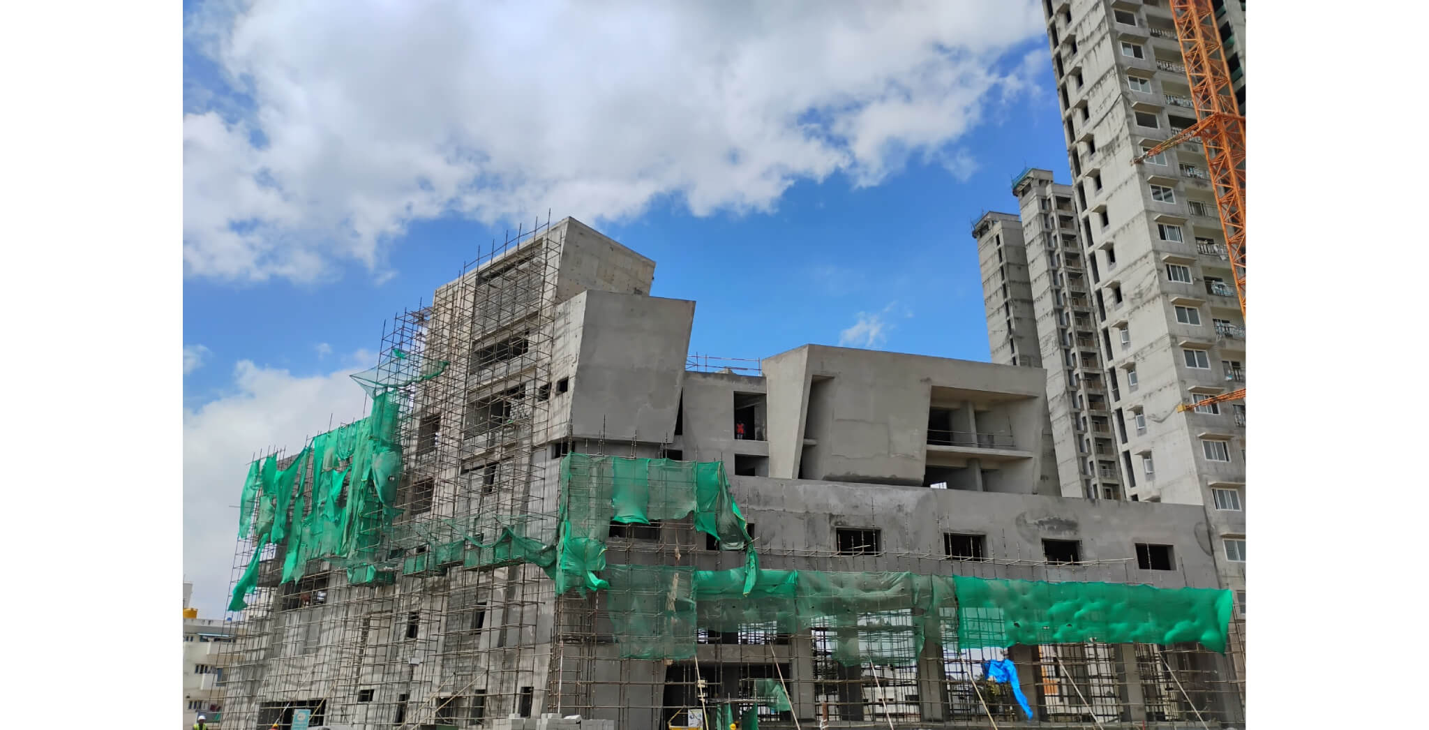 Brigade Valencia Brillio: Clubhouse block work in progress - Sep 2025