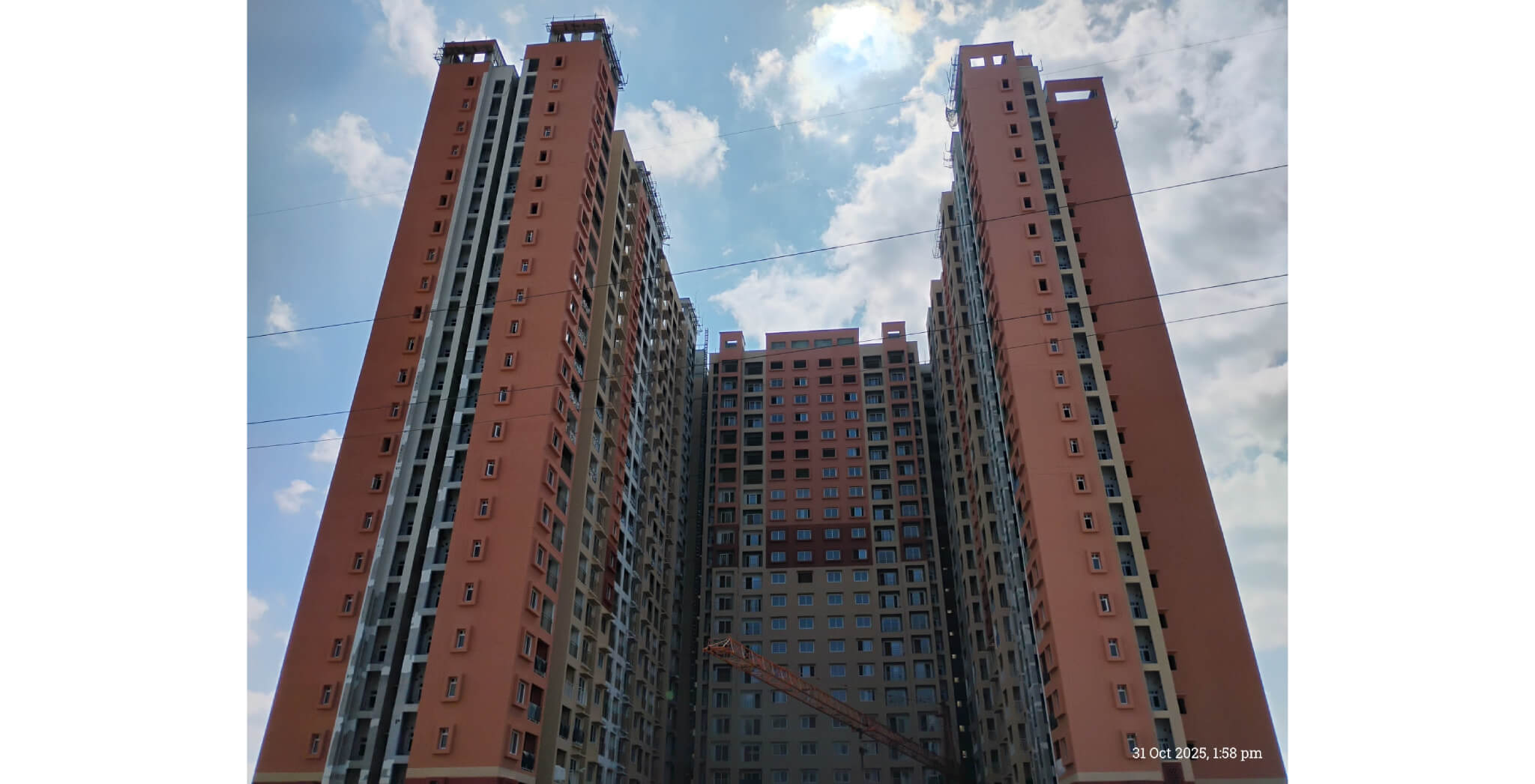 Brigade Valencia Cielo: External Painting in Progress - Oct 2025