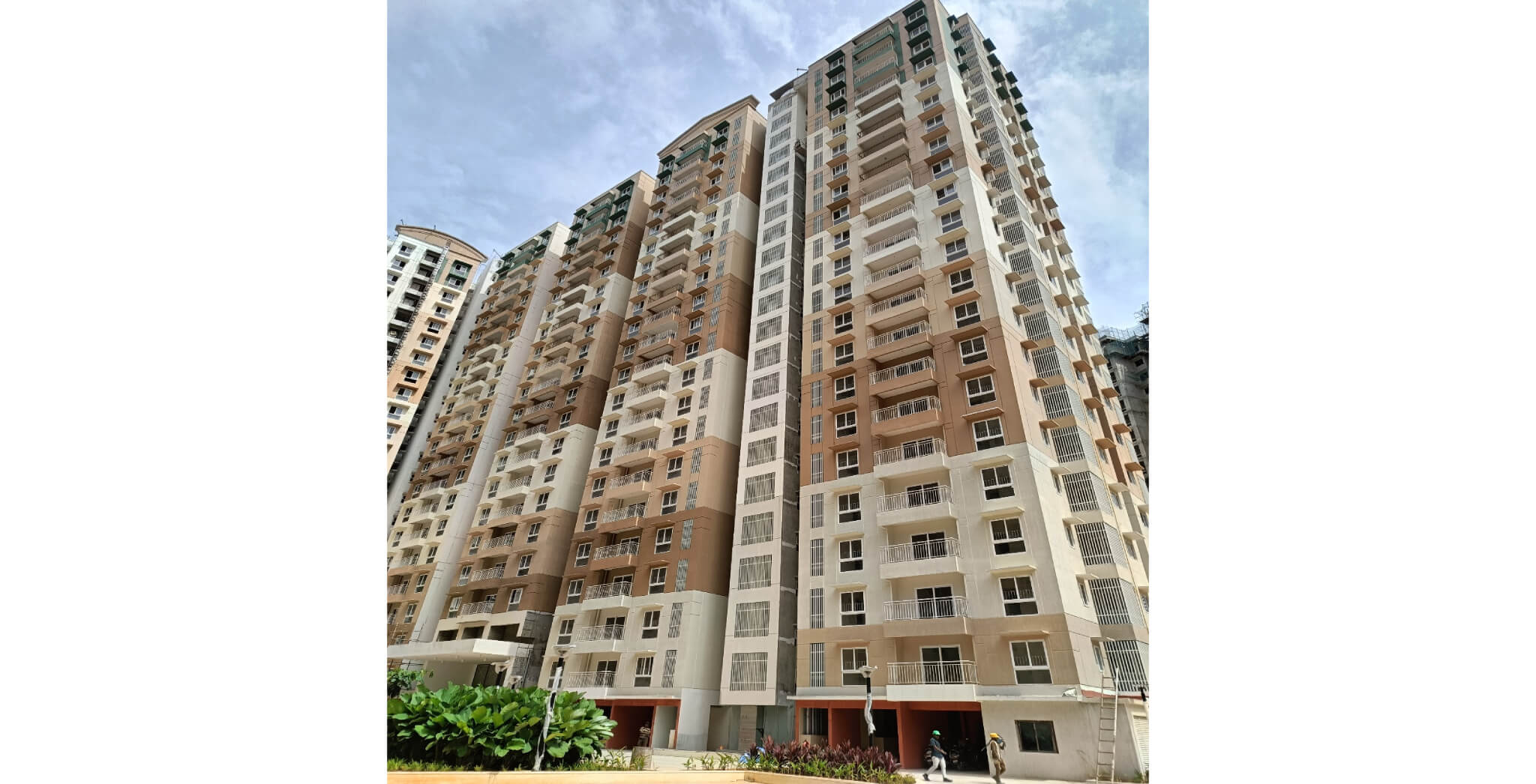  Wing C - Above Terrace floor level painting work in progress  - Status Images 3