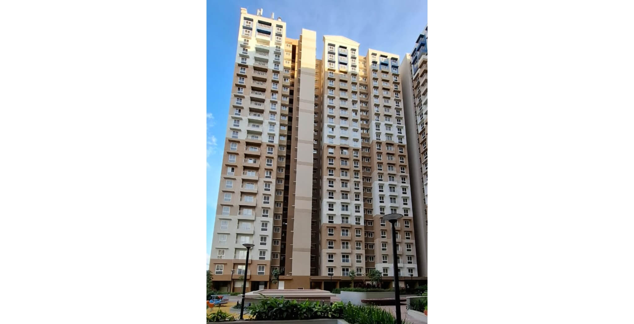  East Wing - Status Images 1