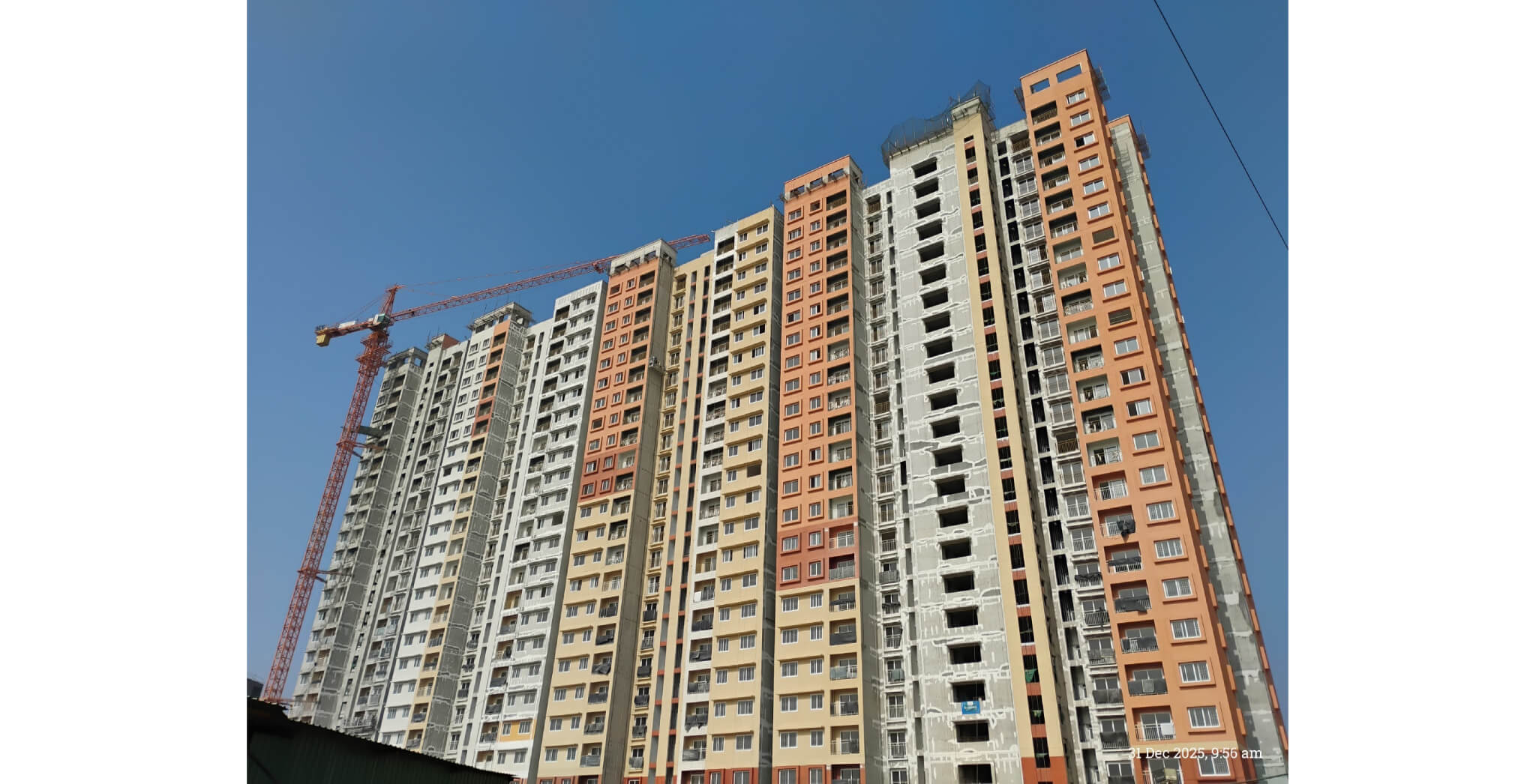 Brigade Valencia Cielo: External View Painting in Progress - Dec 2025