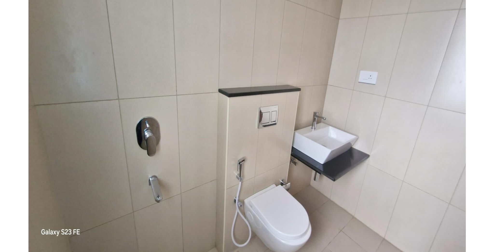 Brigade Valencia Cielo: Toilet Fixtures - Mar 2026