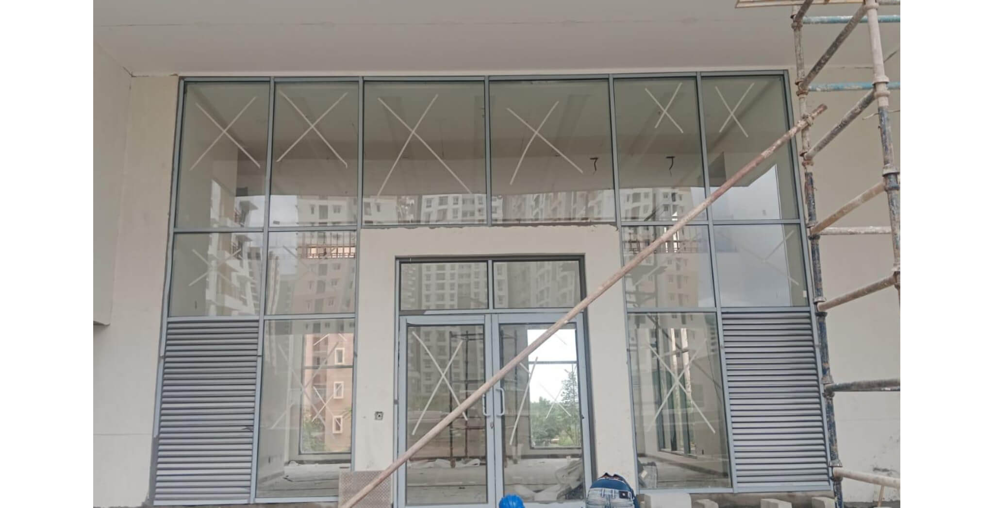  Entrance Lobby Glazing work in progress - Status Images 14